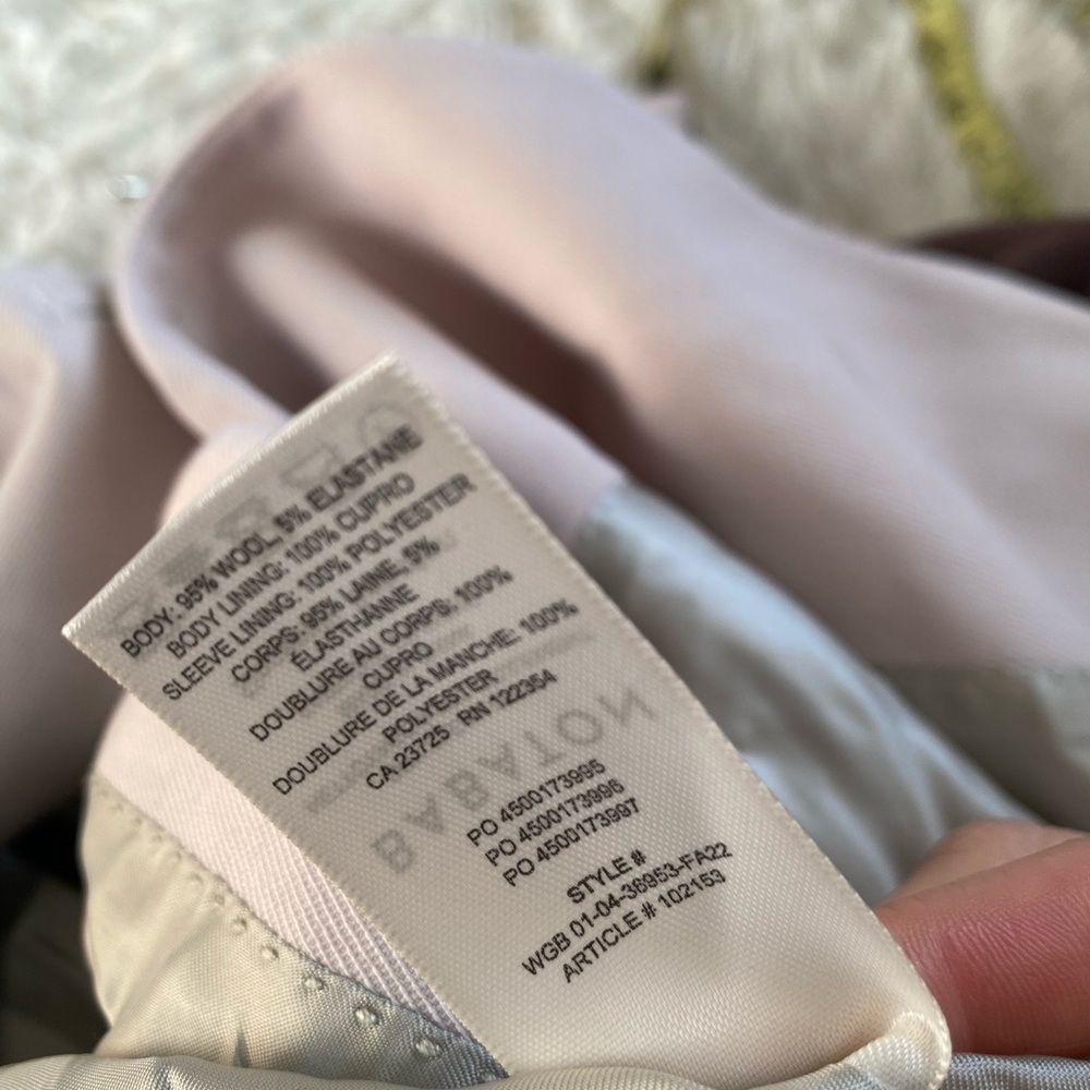 Aritzia Babaton Concept Blazer - Picture 5 of 7